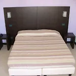 Faro Bed & Breakfast 4*